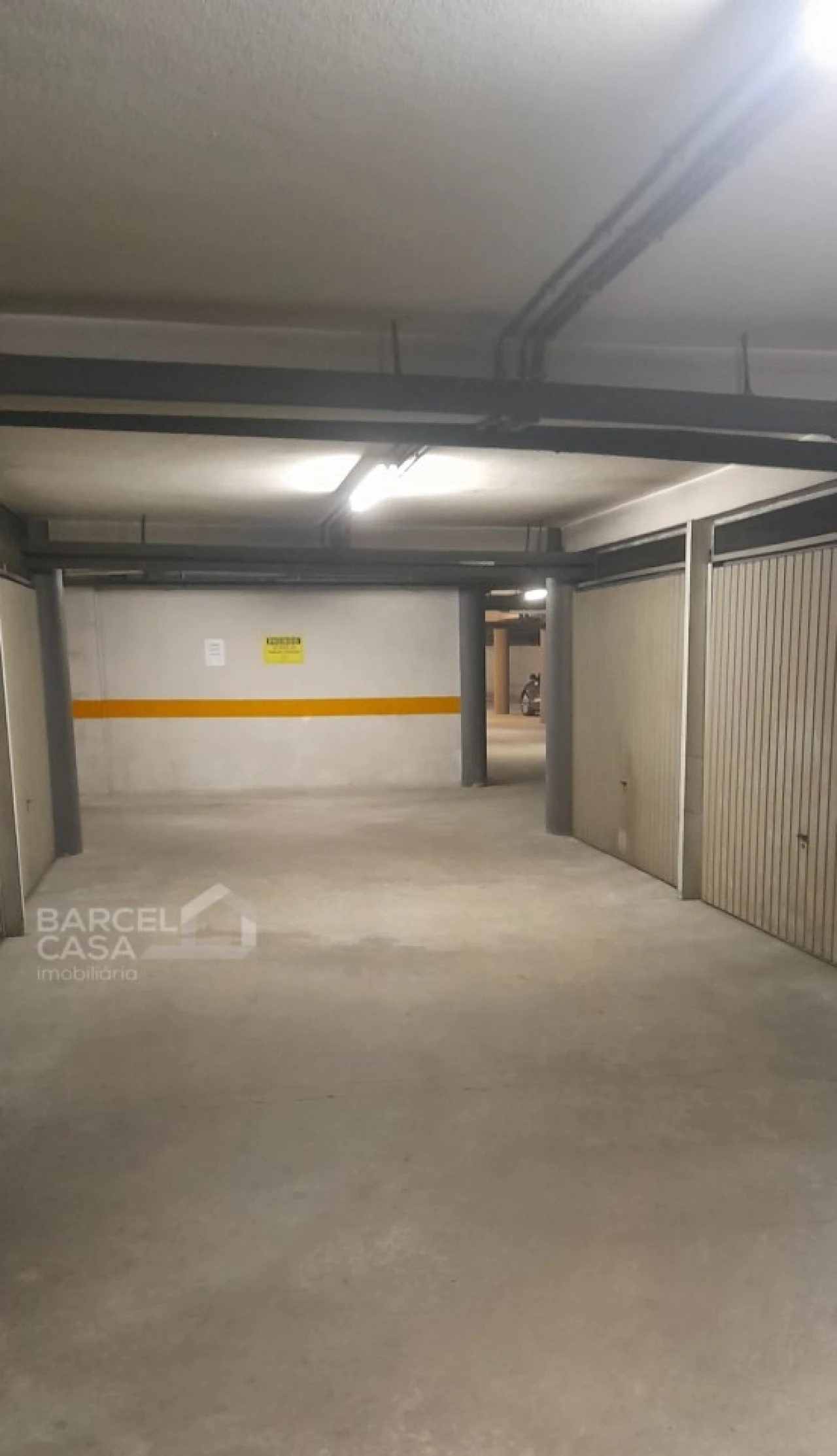 Garagem para Venda em Barcelos, V.Boa, V.Frescainha Foto 1