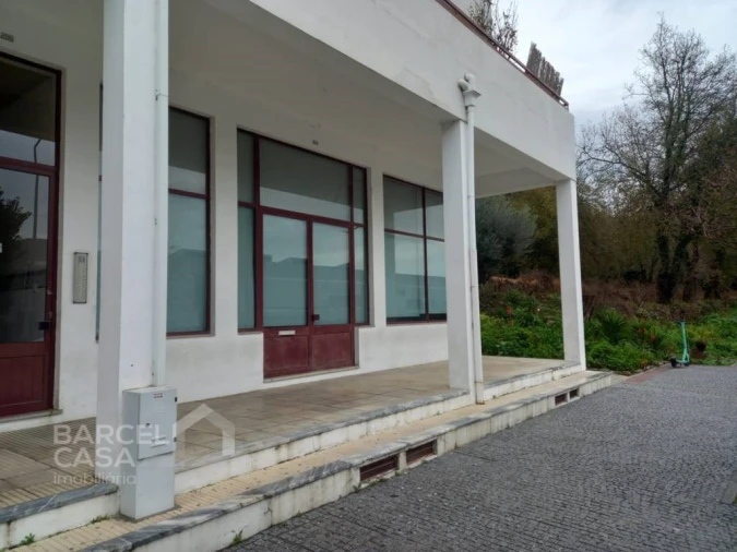 Loja para Arrendamento em Barcelos, V.Boa, V.Frescainha Foto 2