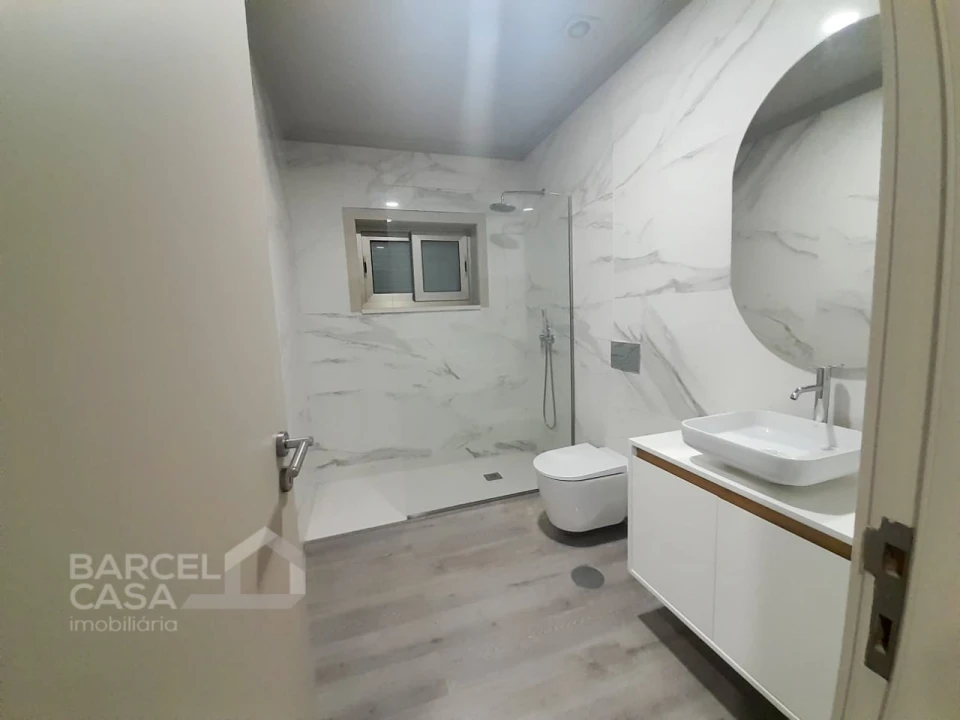 Moradia T5 para Venda em Campo e Tamel (São Pedro Fins) Foto 16