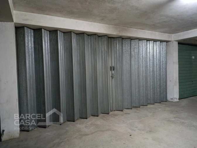 Garagem para Venda em Galegos (São Martinho) Foto 4