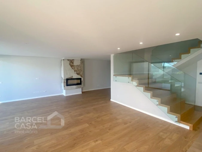 Moradia T3 para Venda em Abade de Neiva Foto 1