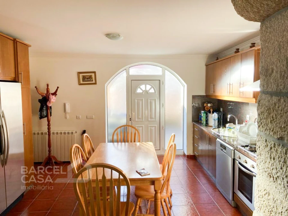 Moradia T2 para Venda em Vila Cova e Feitos Foto 5