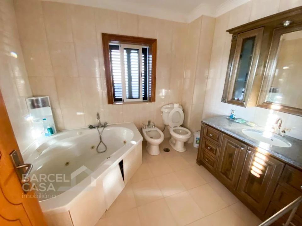 Moradia T2 para Venda em Vila Cova e Feitos Foto 14