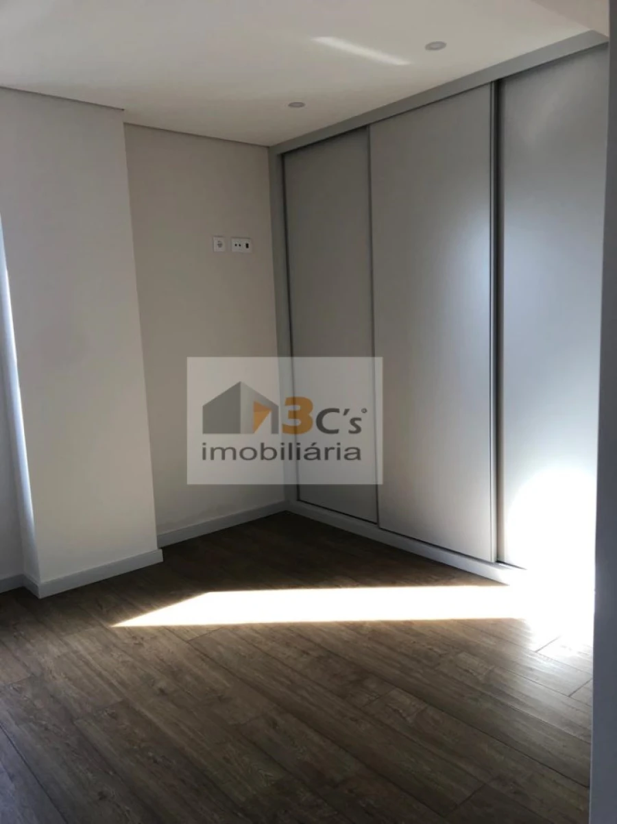 Apartamento T3 para Venda em Lordelo do Ouro e Massarelos Foto 11