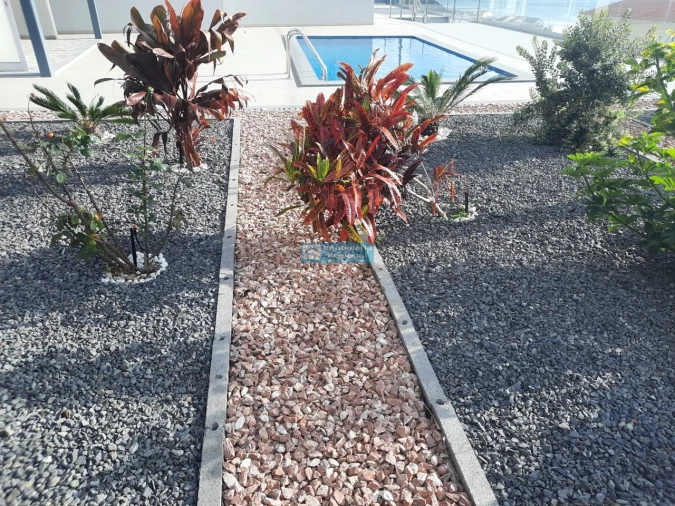 Moradia T4 para Venda em Paul do Mar Foto 9