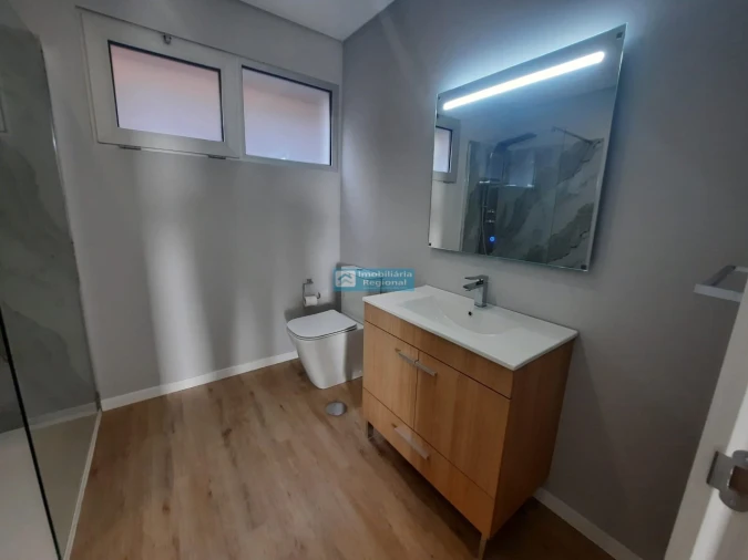 Moradia T4 para Venda em Paul do Mar Foto 22