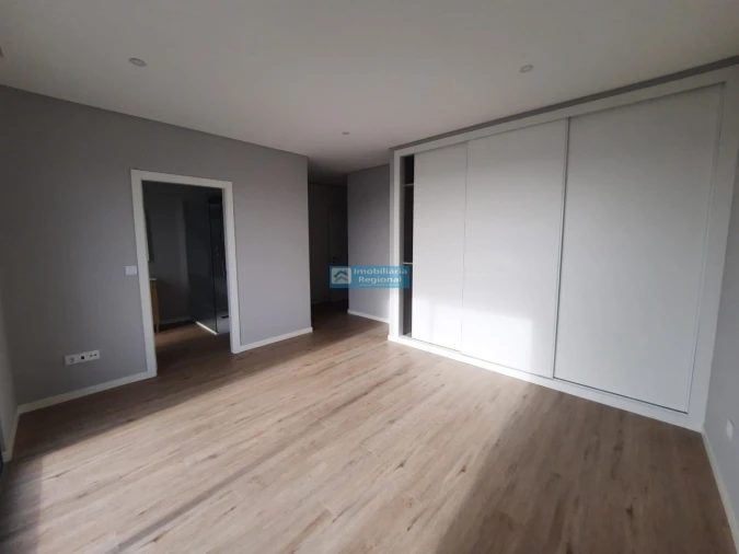 Moradia T4 para Venda em Paul do Mar Foto 20