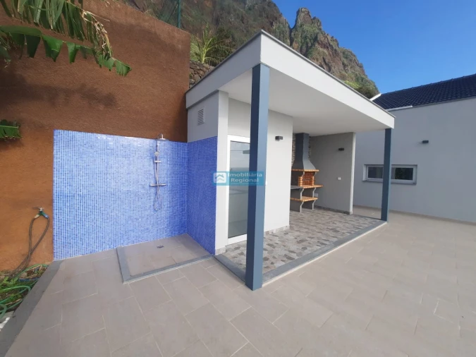 Moradia T4 para Venda em Paul do Mar Foto 30