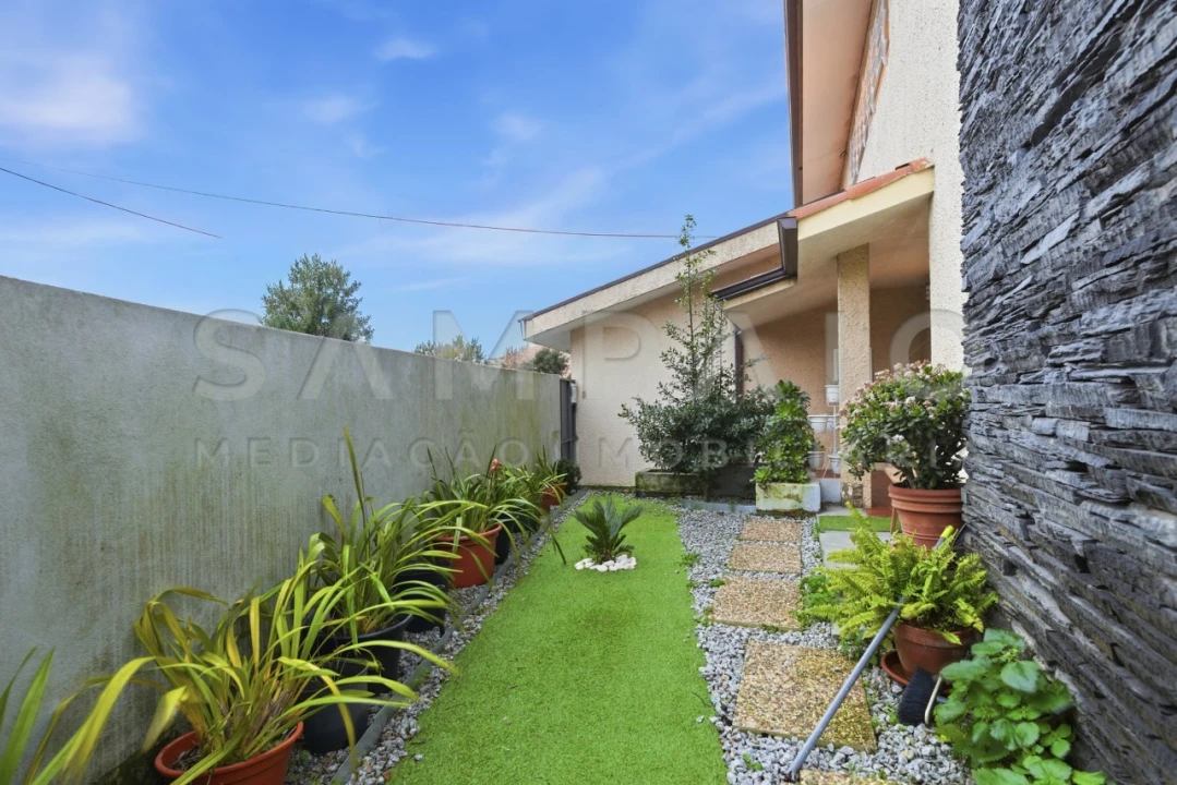 Moradia T3 para Venda em Gondomar (São Cosme), Valbom e Jovim Foto 28