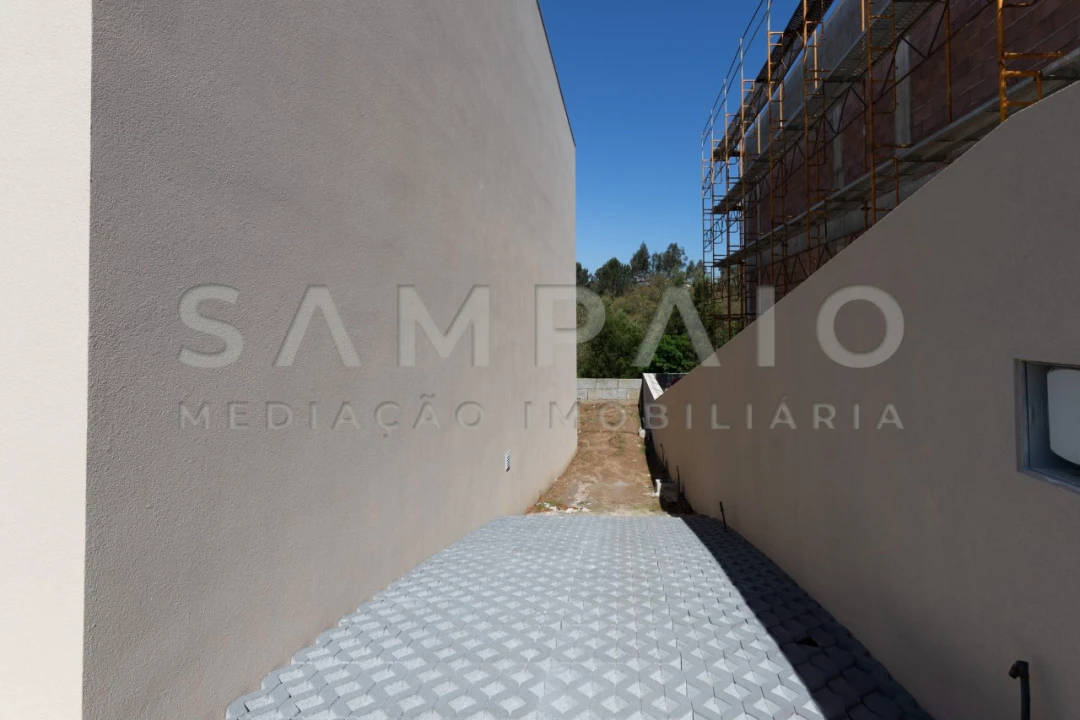 Moradia T3 para Venda em Fânzeres e São Pedro da Cova Foto 9