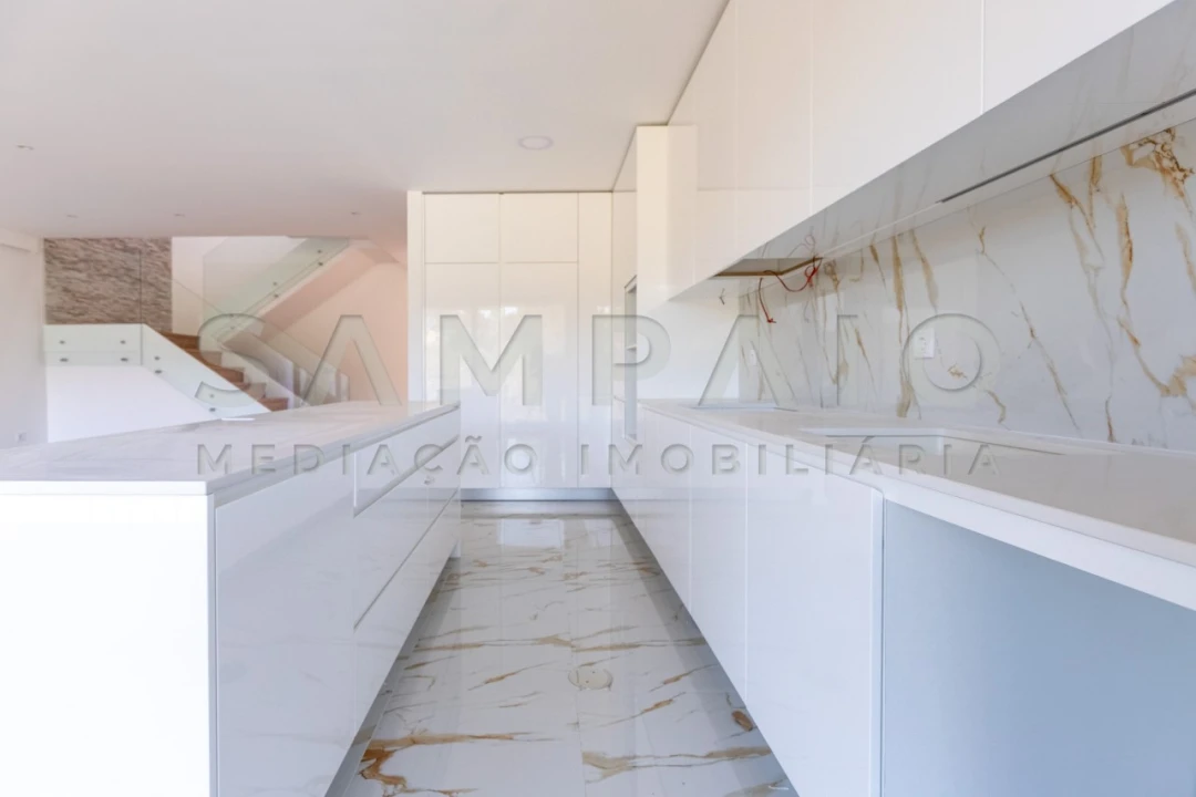 Moradia T3 para Venda em Fânzeres e São Pedro da Cova Foto 21