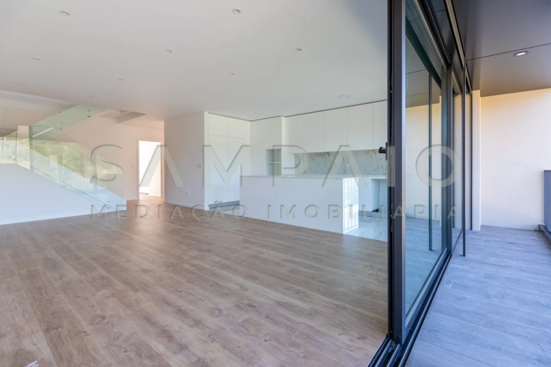 Moradia T3 para Venda em Fânzeres e São Pedro da Cova Foto 26