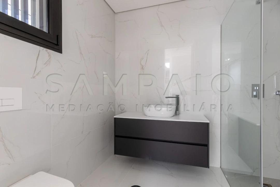 Moradia T3 para Venda em Fânzeres e São Pedro da Cova Foto 33