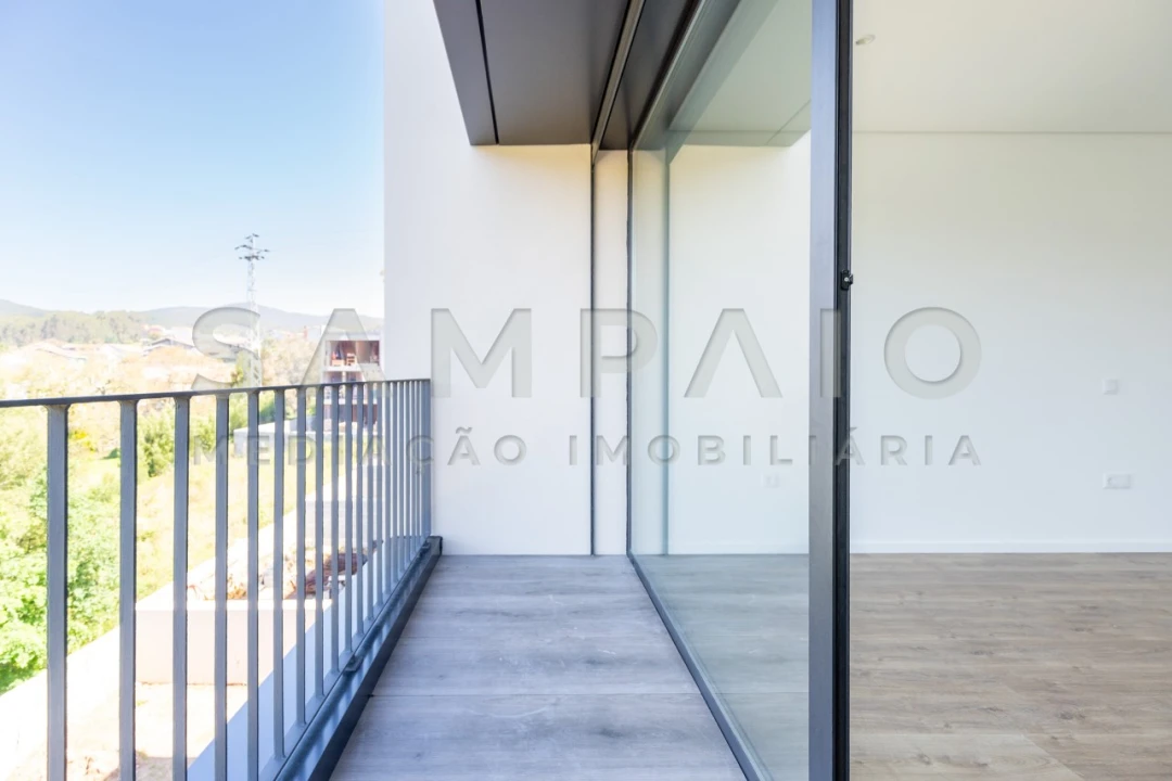 Moradia T3 para Venda em Fânzeres e São Pedro da Cova Foto 55