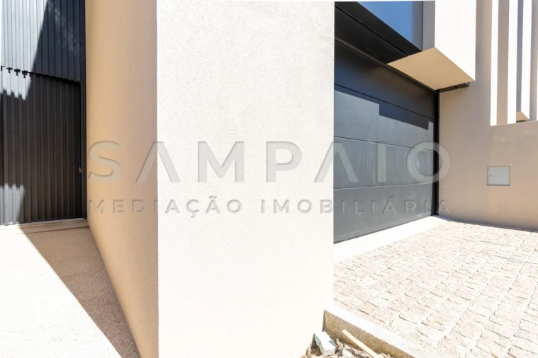 Moradia T3 para Venda em Fânzeres e São Pedro da Cova Foto 10