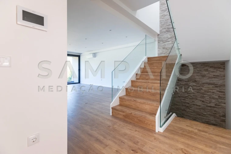 Moradia T3 para Venda em Fânzeres e São Pedro da Cova Foto 14