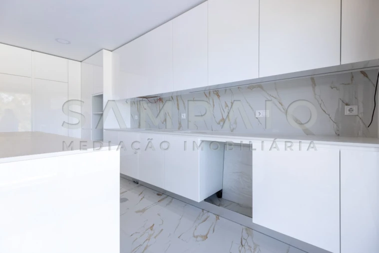 Moradia T3 para Venda em Fânzeres e São Pedro da Cova Foto 19