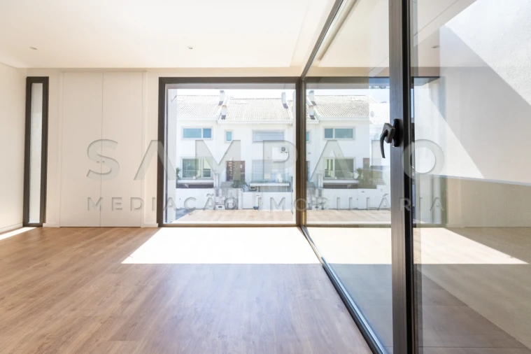 Moradia T3 para Venda em Fânzeres e São Pedro da Cova Foto 36