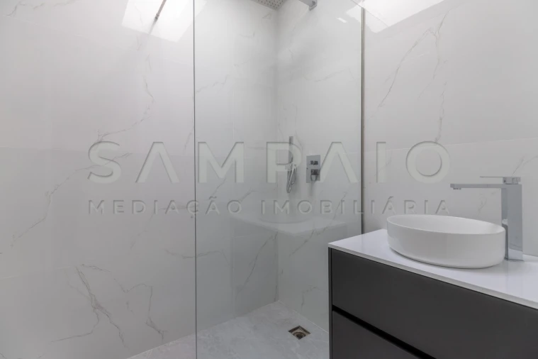 Moradia T3 para Venda em Fânzeres e São Pedro da Cova Foto 41