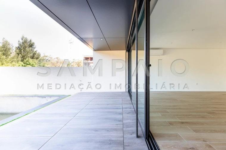 Moradia T3 para Venda em Fânzeres e São Pedro da Cova Foto 65