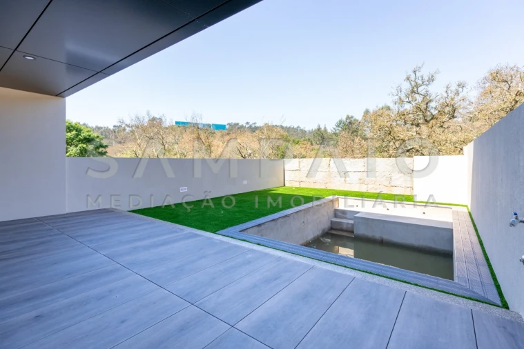 Moradia T3 para Venda em Fânzeres e São Pedro da Cova Foto 72