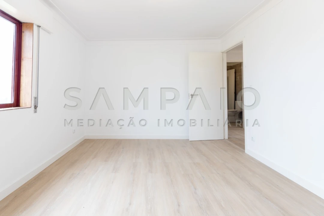 Apartamento T2 para Venda em Rio Tinto Foto 8