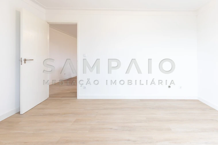 Apartamento T2 para Venda em Rio Tinto Foto 7