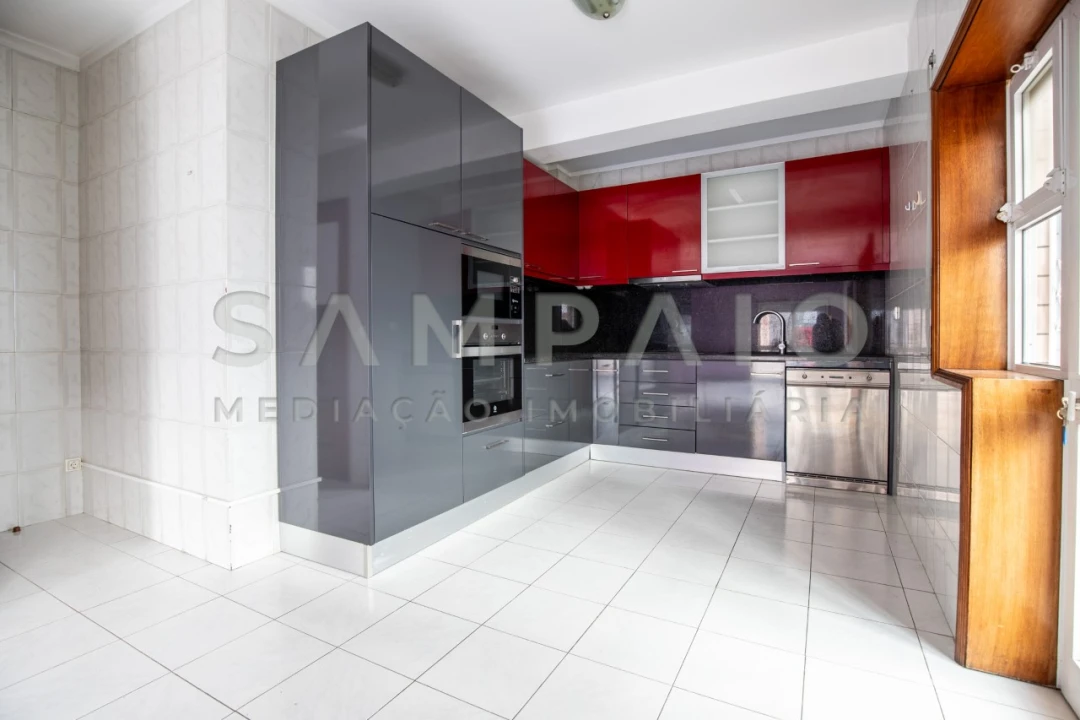 Apartamento T2 para Venda em Baguim do Monte (Rio Tinto) Foto 1