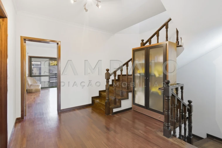 Moradia T3 para Venda em Fânzeres e São Pedro da Cova Foto 13