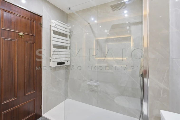 Moradia T3 para Venda em Fânzeres e São Pedro da Cova Foto 20