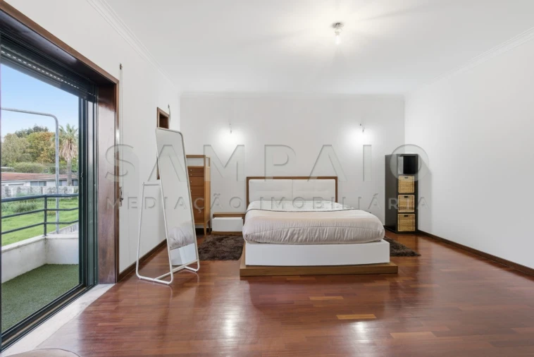 Moradia T3 para Venda em Fânzeres e São Pedro da Cova Foto 22