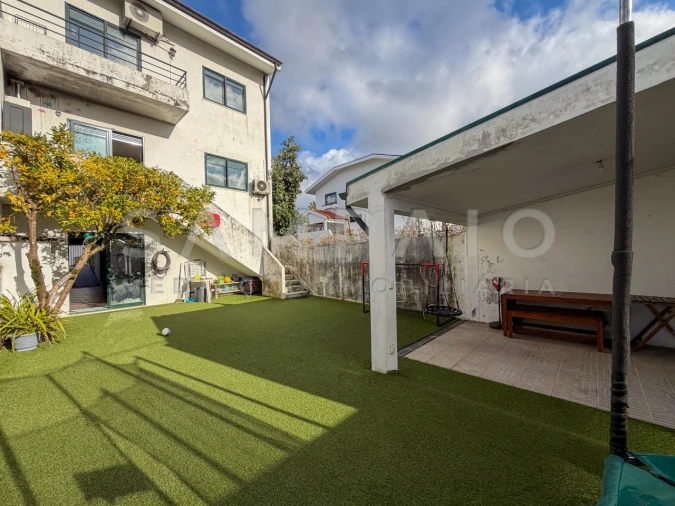 Moradia T3 para Venda em Fânzeres e São Pedro da Cova Foto 2