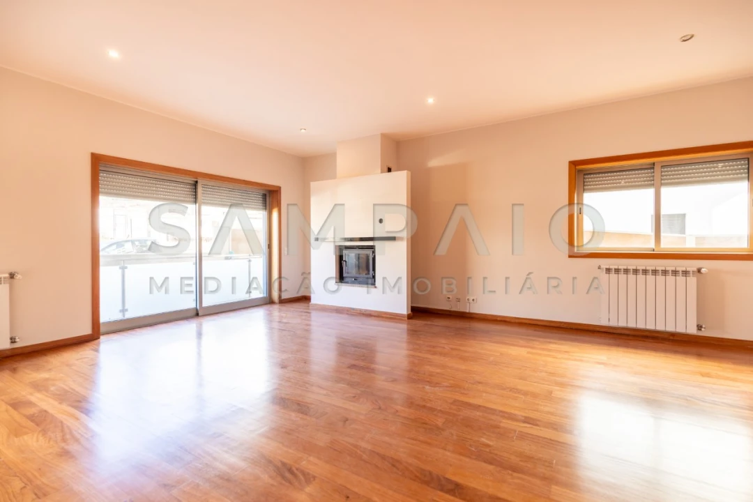 Moradia T4 para Venda em Gondomar (São Cosme), Valbom e Jovim Foto 2