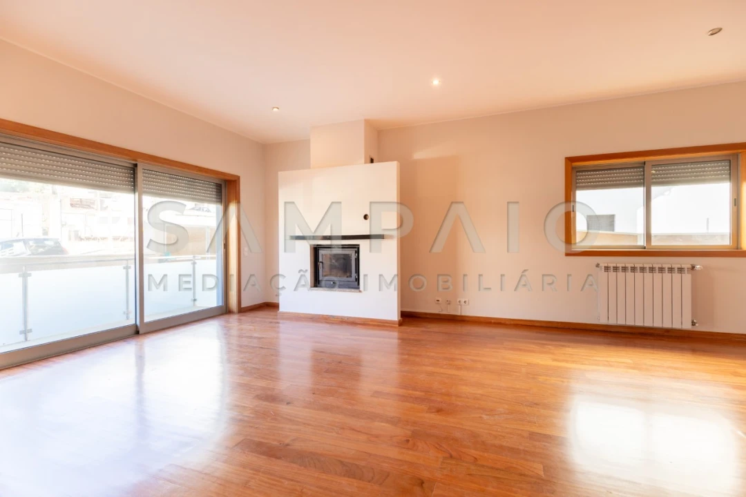 Moradia T4 para Venda em Gondomar (São Cosme), Valbom e Jovim Foto 5