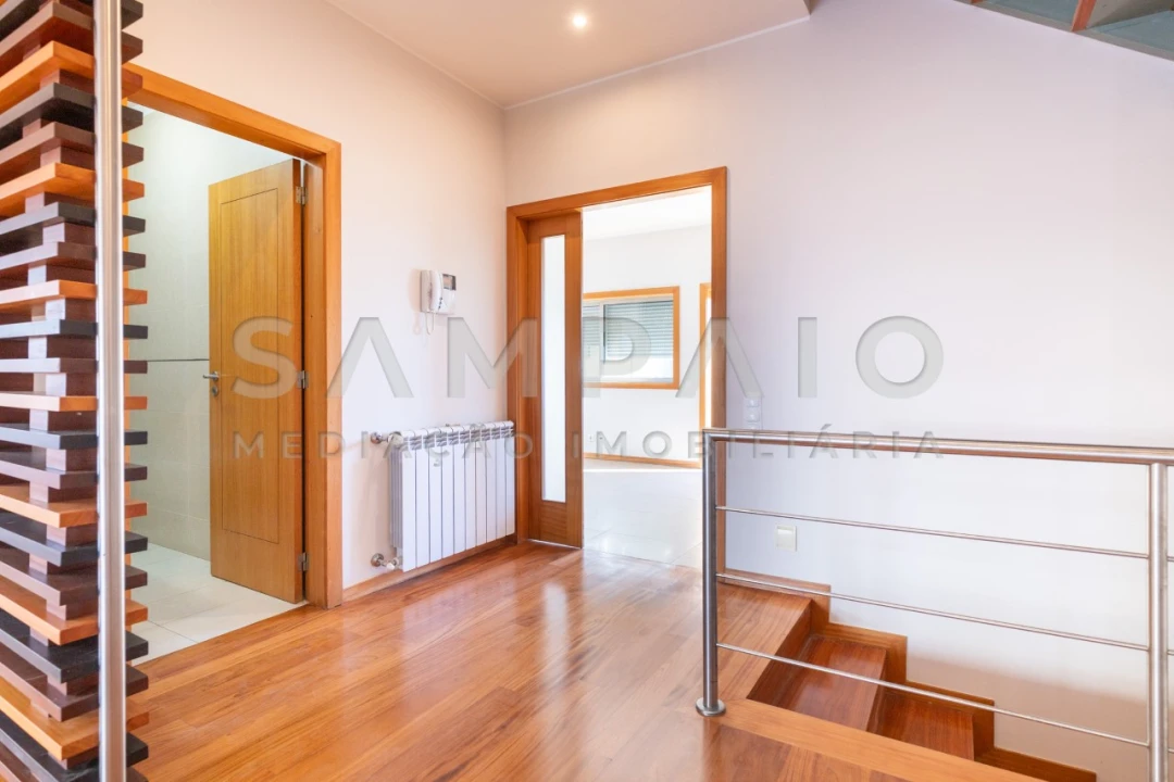 Moradia T4 para Venda em Gondomar (São Cosme), Valbom e Jovim Foto 11