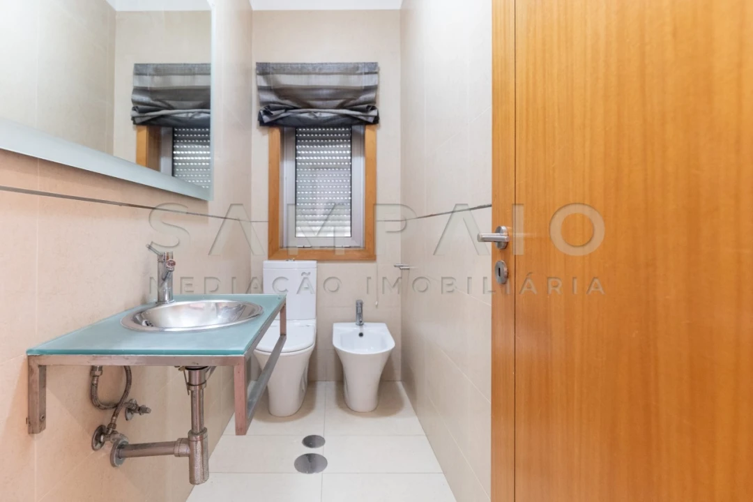 Moradia T4 para Venda em Gondomar (São Cosme), Valbom e Jovim Foto 12