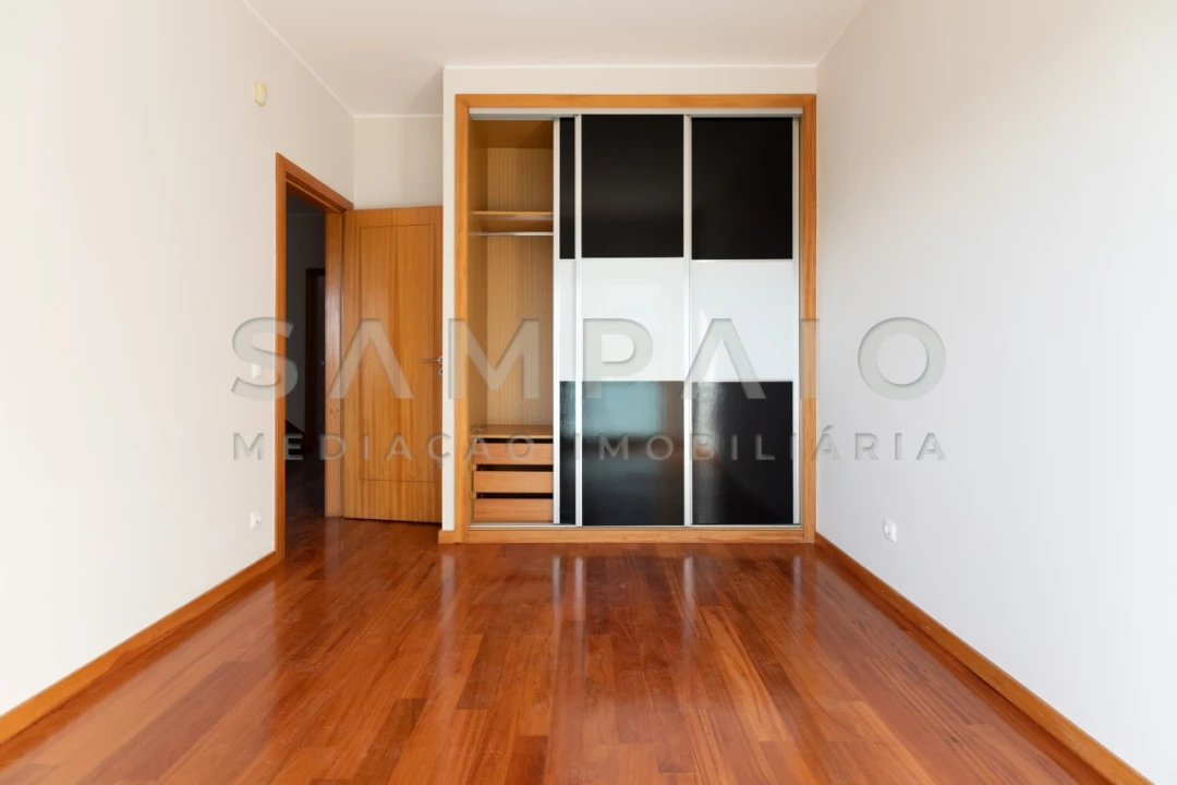 Moradia T4 para Venda em Gondomar (São Cosme), Valbom e Jovim Foto 32