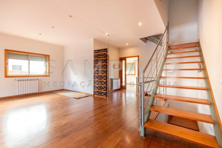 Moradia T4 para Venda em Gondomar (São Cosme), Valbom e Jovim Foto 3