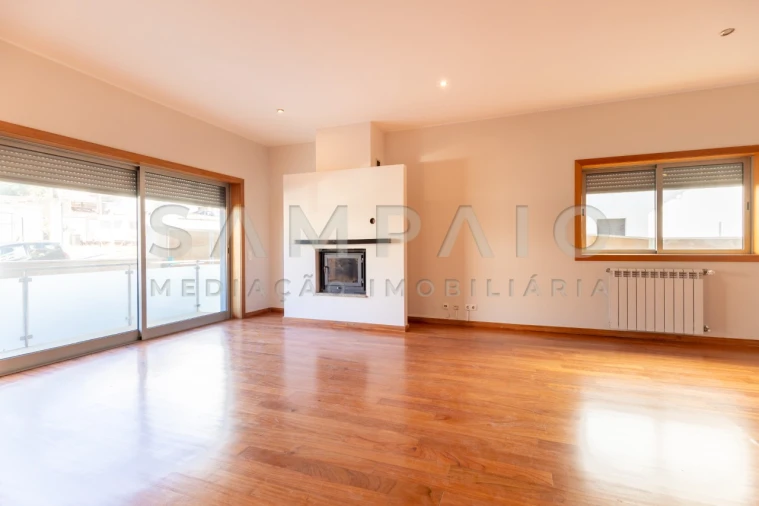 Moradia T4 para Venda em Gondomar (São Cosme), Valbom e Jovim Foto 5