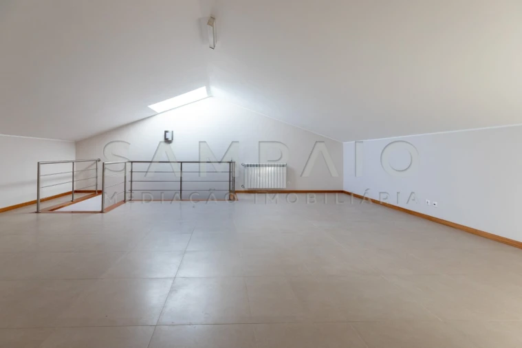 Moradia T4 para Venda em Gondomar (São Cosme), Valbom e Jovim Foto 37