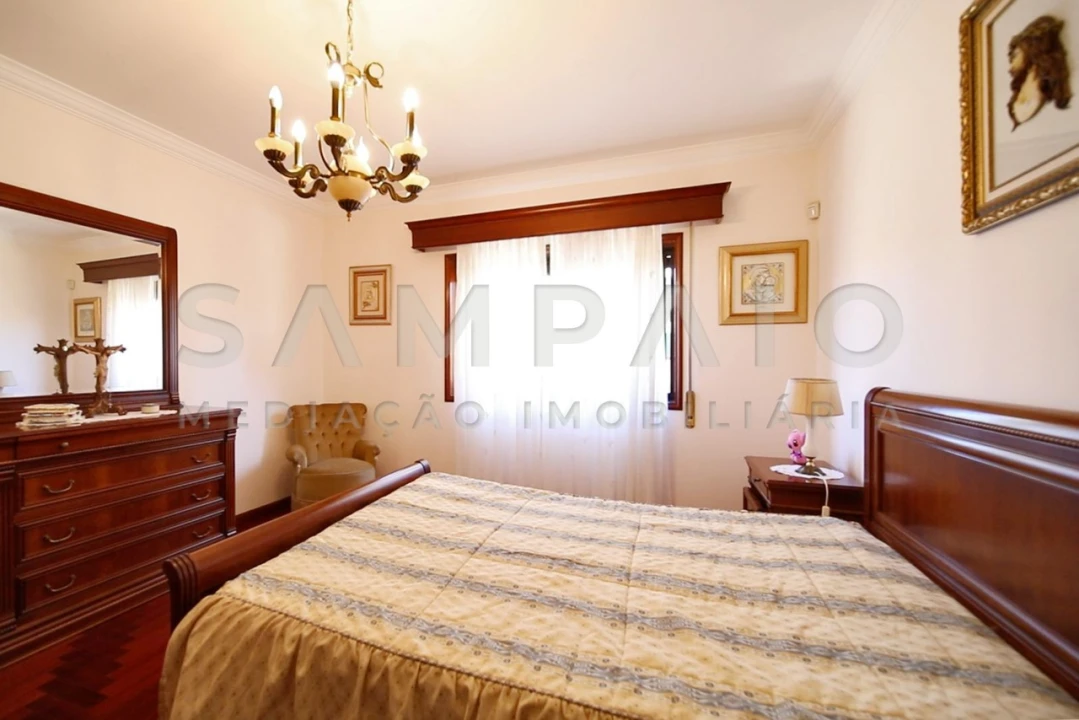 Moradia T6 para Venda em Gondomar (São Cosme), Valbom e Jovim Foto 22