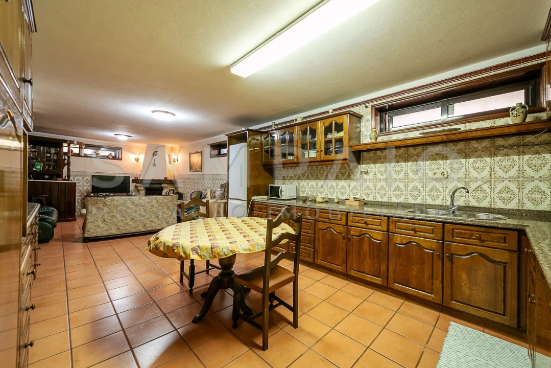 Moradia T6 para Venda em Gondomar (São Cosme), Valbom e Jovim Foto 32