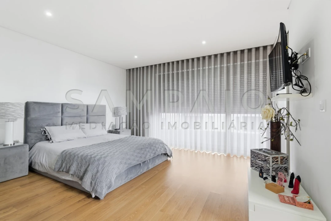 Moradia T3 para Venda em Fânzeres e São Pedro da Cova Foto 16