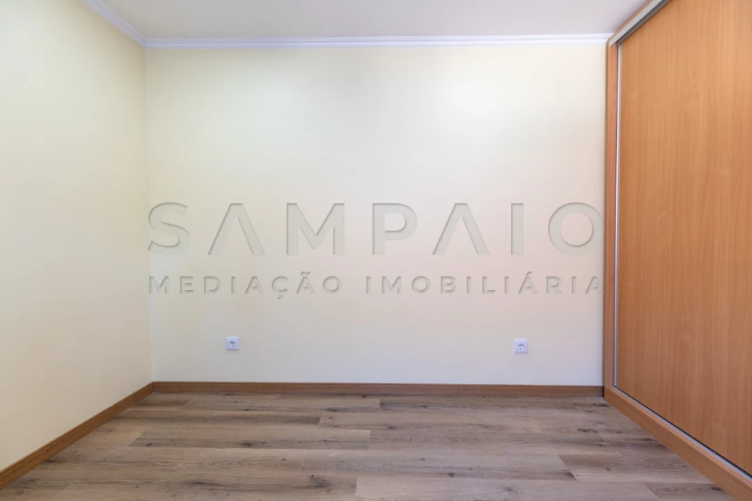 Moradia T4 para Venda em Campanhã Foto 21