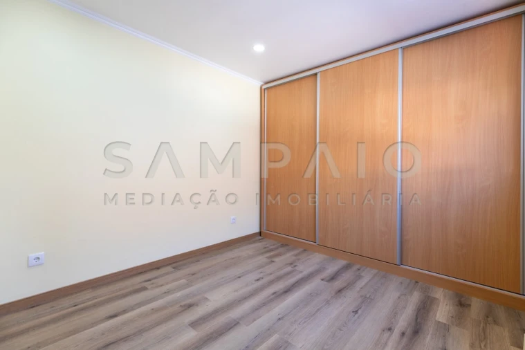 Moradia T4 para Venda em Campanhã Foto 20