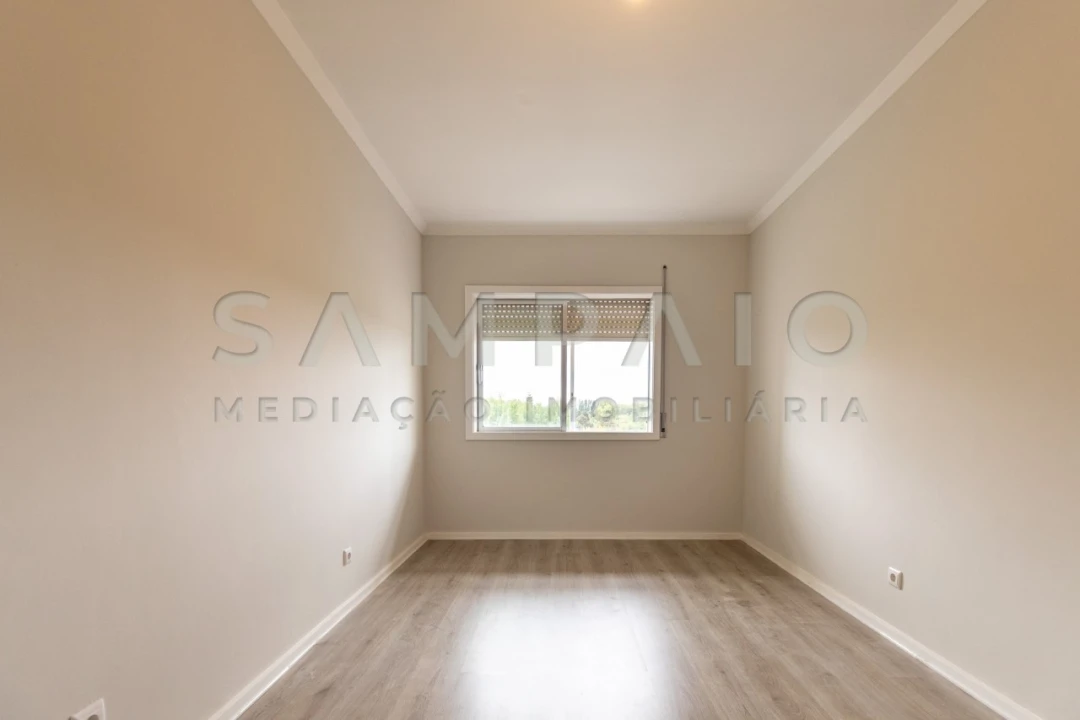 Apartamento T4 para Venda em Ramalde Foto 22