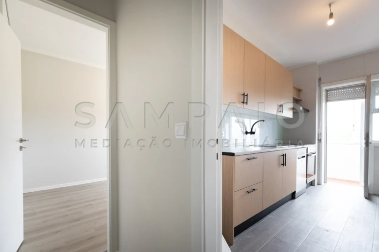 Apartamento T4 para Venda em Ramalde Foto 2