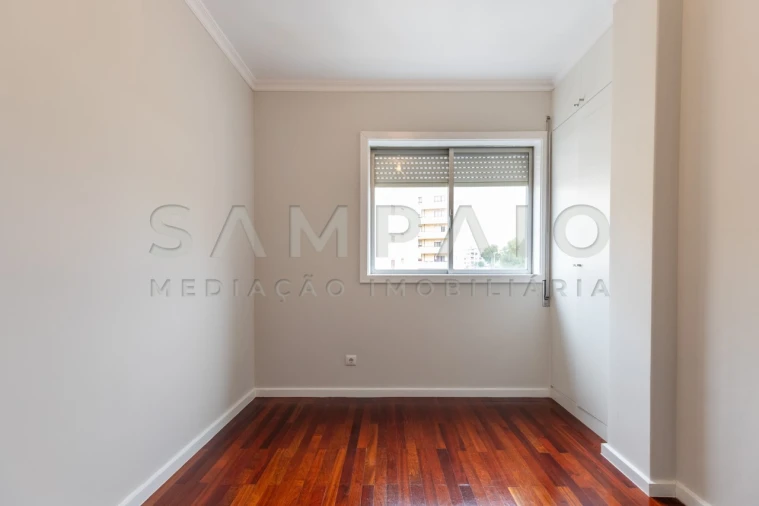 Apartamento T4 para Venda em Ramalde Foto 18