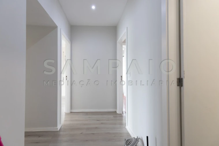 Apartamento T4 para Venda em Ramalde Foto 21