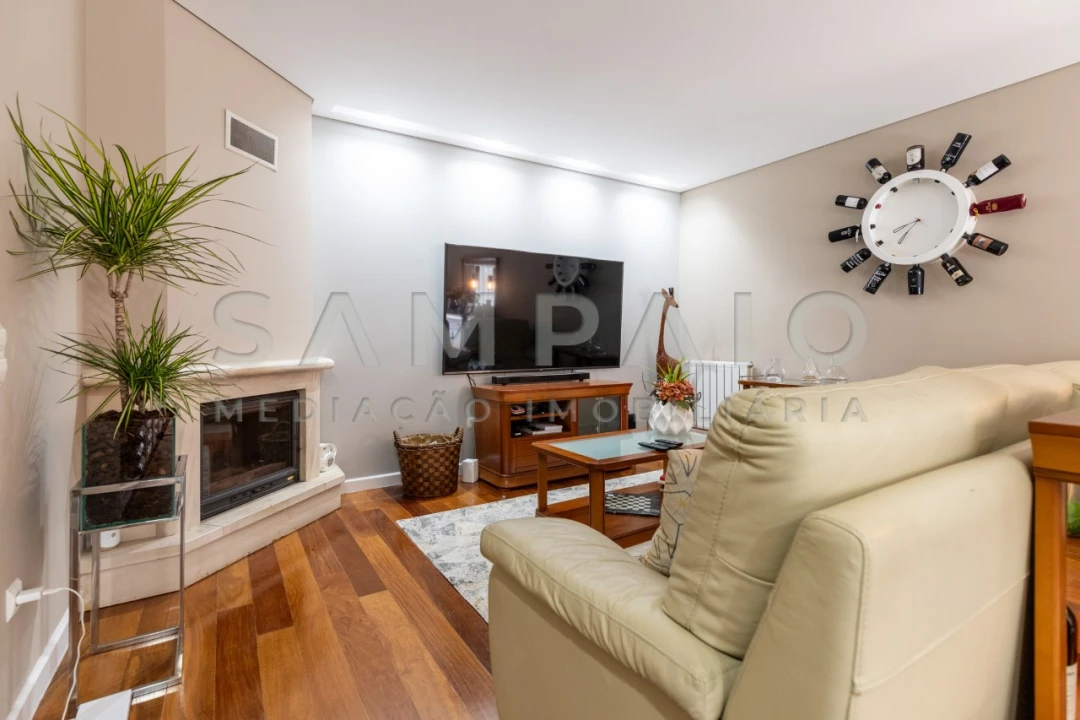Apartamento T2 para Venda em Valongo Foto 2